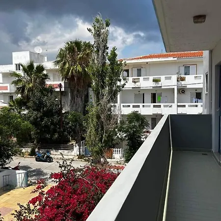 Apartman Mina *