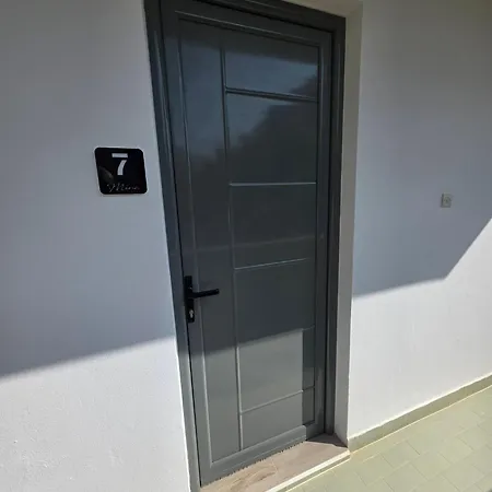 Apartament Mina